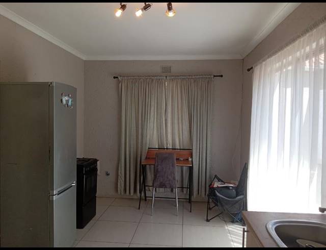 1 BEDROOM PROPERTY TO RENT IN DOUGLASDALE